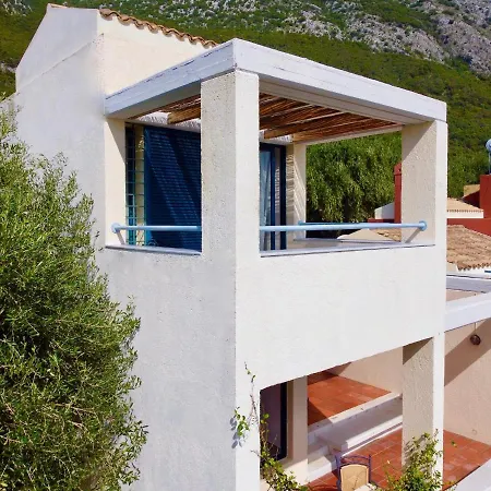 Beach Minivillas With Pool By Dadovillas Vila