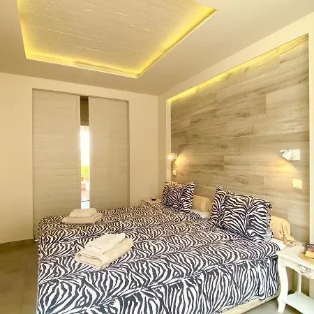 Beach Minivillas With Pool By Dadovillas Barbáti