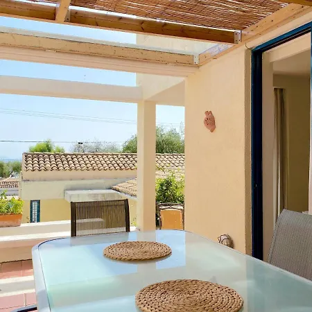 Beach Minivillas With Pool By Dadovillas Barbáti